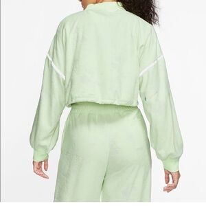 Nike set joggers size small and cropped mock neck sweat shirt size large.